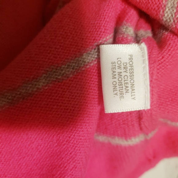 C. Cashmere Large 2 Ply Short Sleeve Sweater - Picture 6 of 6